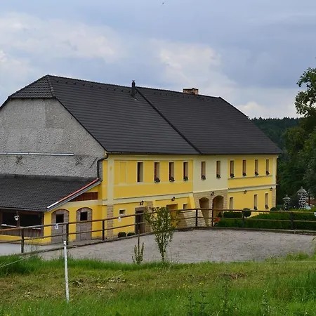 U Kopyta Guest house *